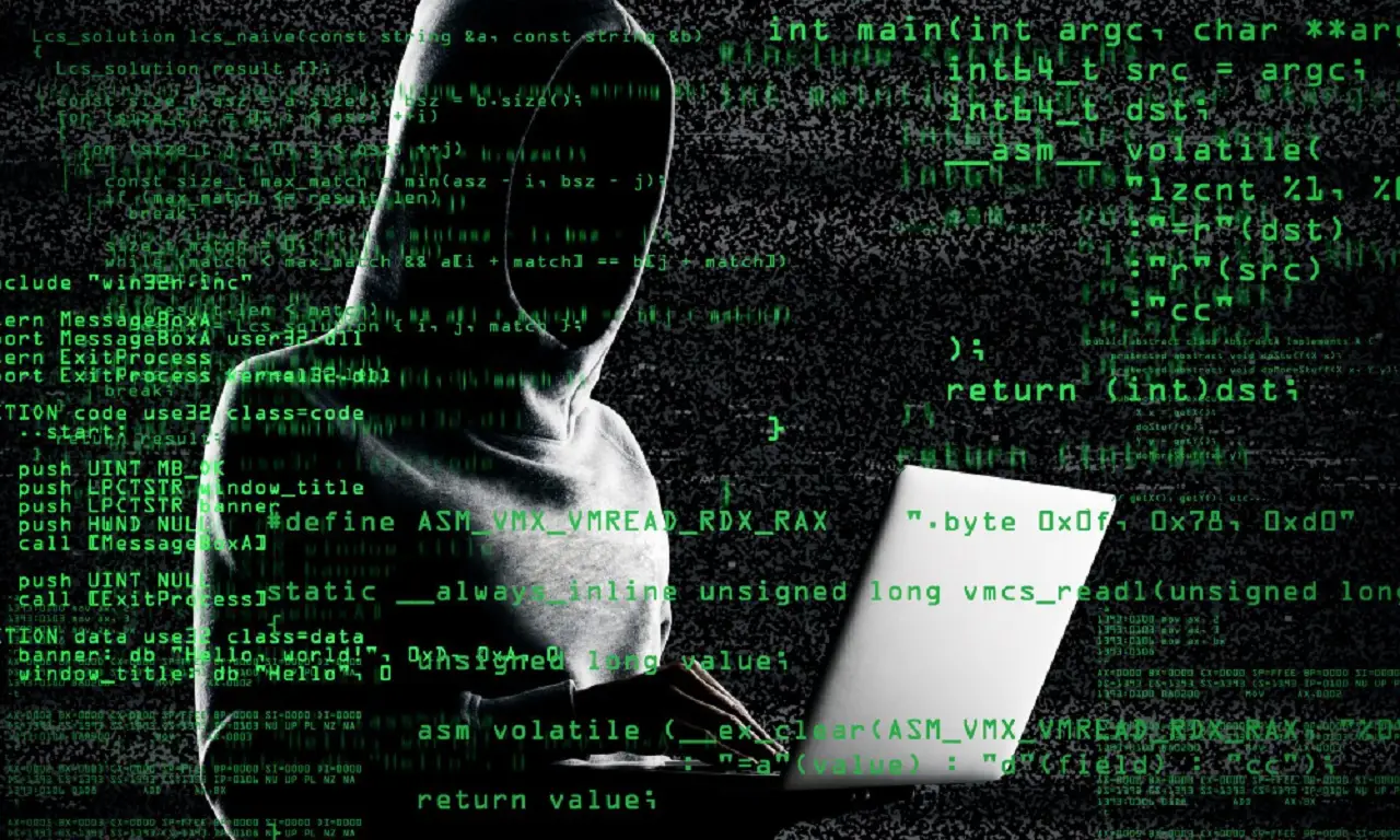 Telefono sotto controllo: i segnali da non ignorare, secondo un informatico